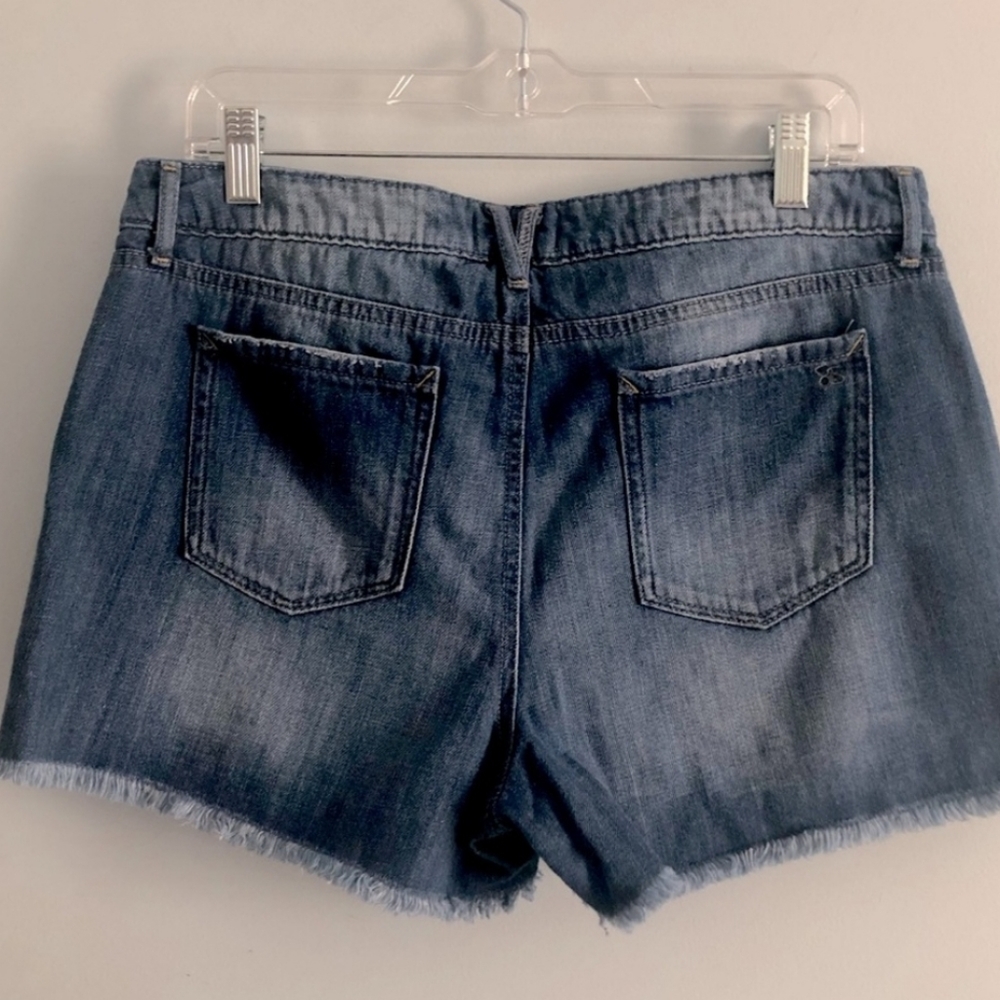 Jessica Simpson Star Frayed 5 Pocket Jean Shorts 30 - Picture 2 of 4